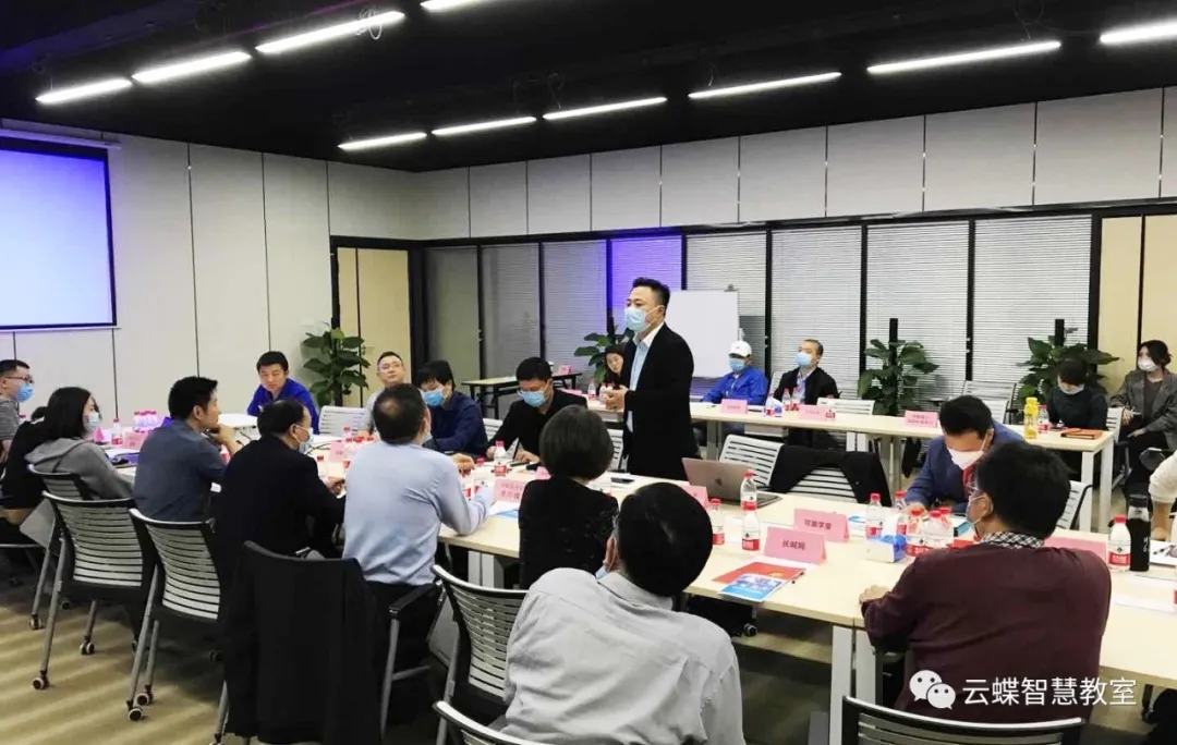 1592998491636384.jpg 640.webp (1).jpg