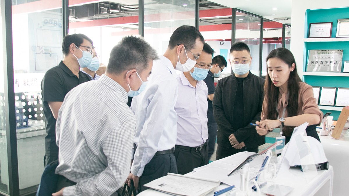 廣東省委改革辦、廣州市委政研室聯(lián)合調(diào)研組一行到訪云蝶科技