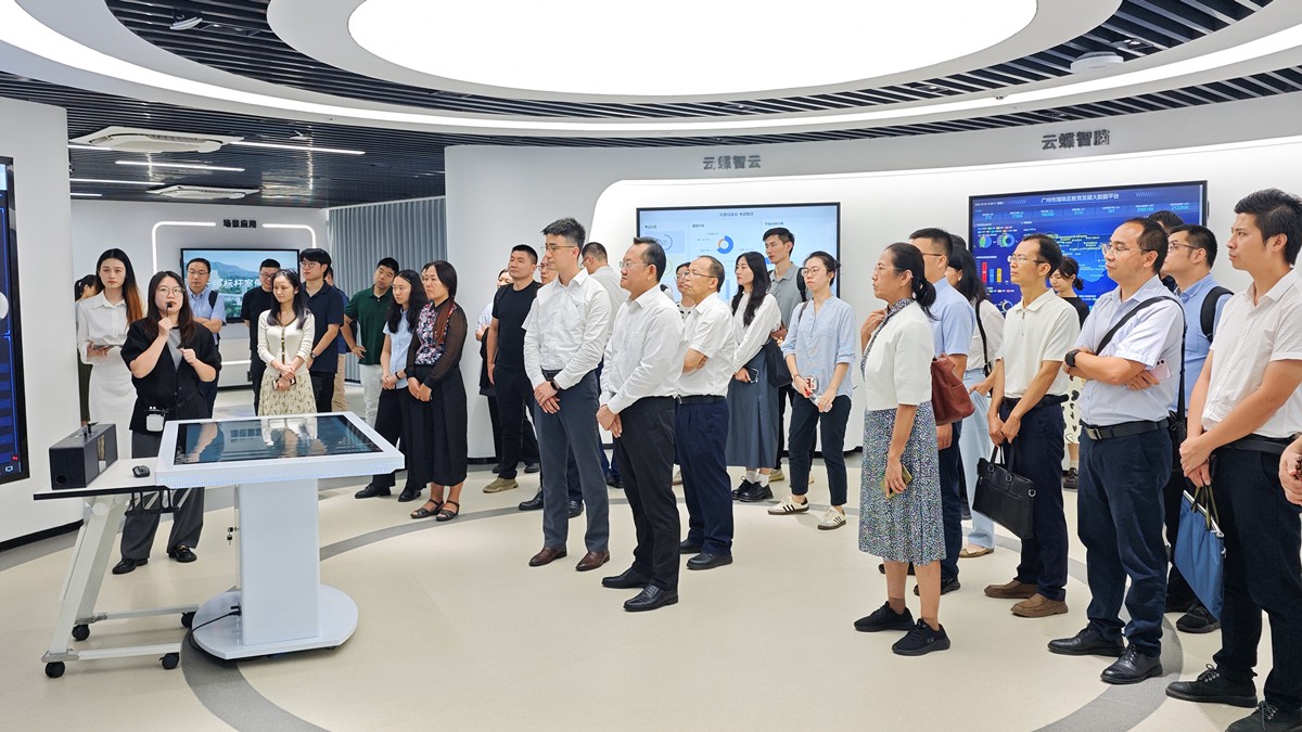 廣州市社會科學(xué)院黨組書記、院長張躍國一行到訪云蝶科技